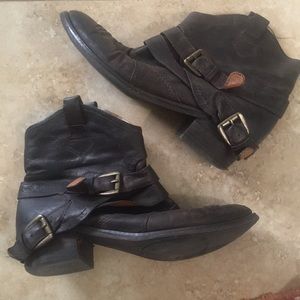 Leather cowgirl ankle boots